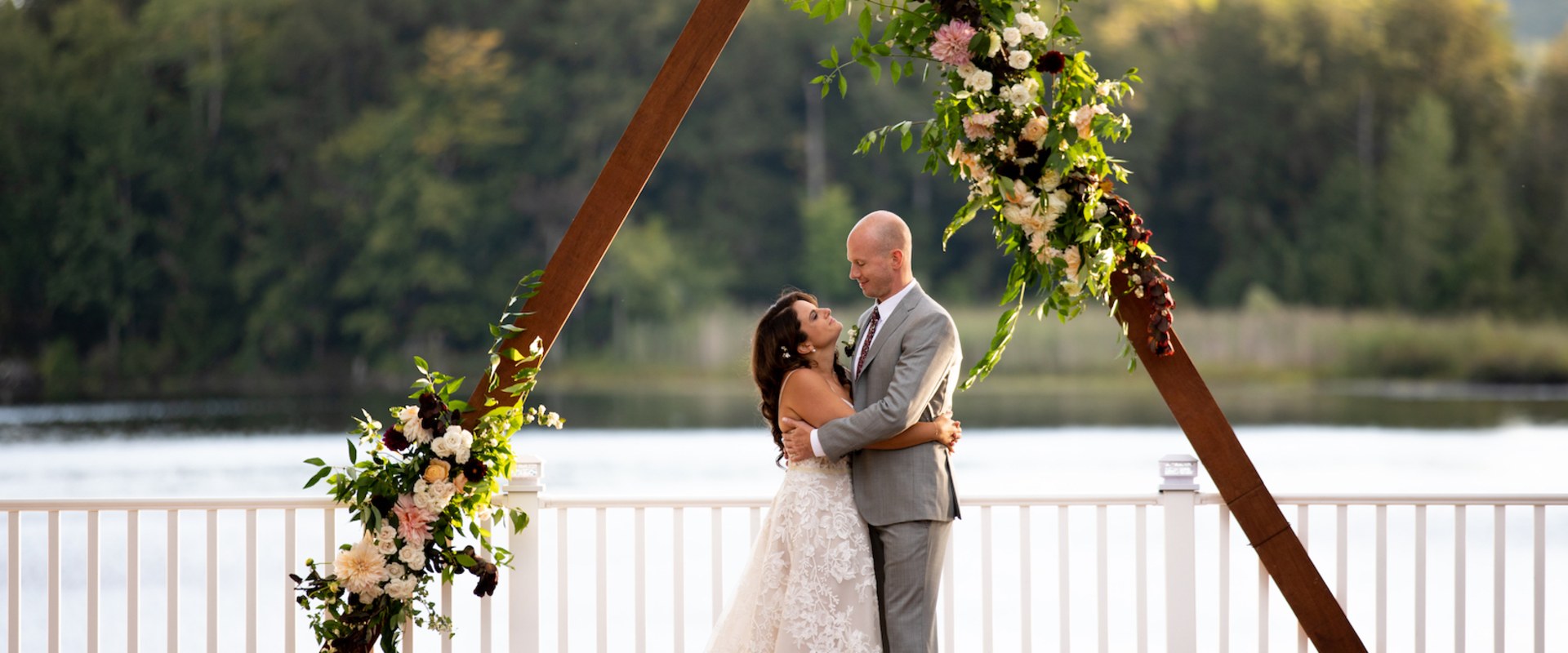 Reading Wedding Venue Reviews Online: A Comprehensive Guide for Choosing the Perfect Supplier